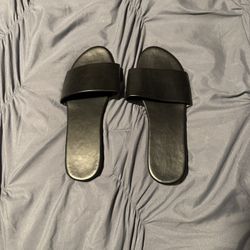 Women’s size 9 sandals