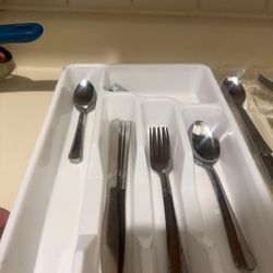 Silverware Set, 24 Piece Flatware Cutlery Set for 4, 18/10 Stainless Steel Silverware Mirror Polished Dishwasher Safe for Home, Restaurant, Wedding, P