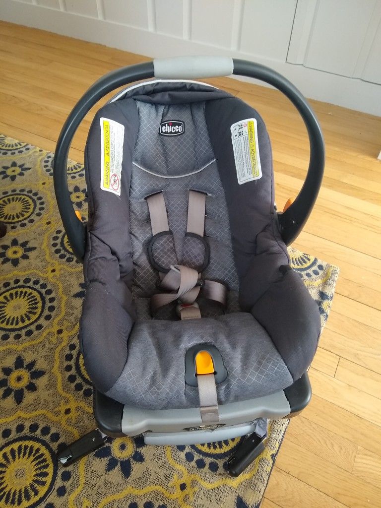 Chicco KeyFit Carseat