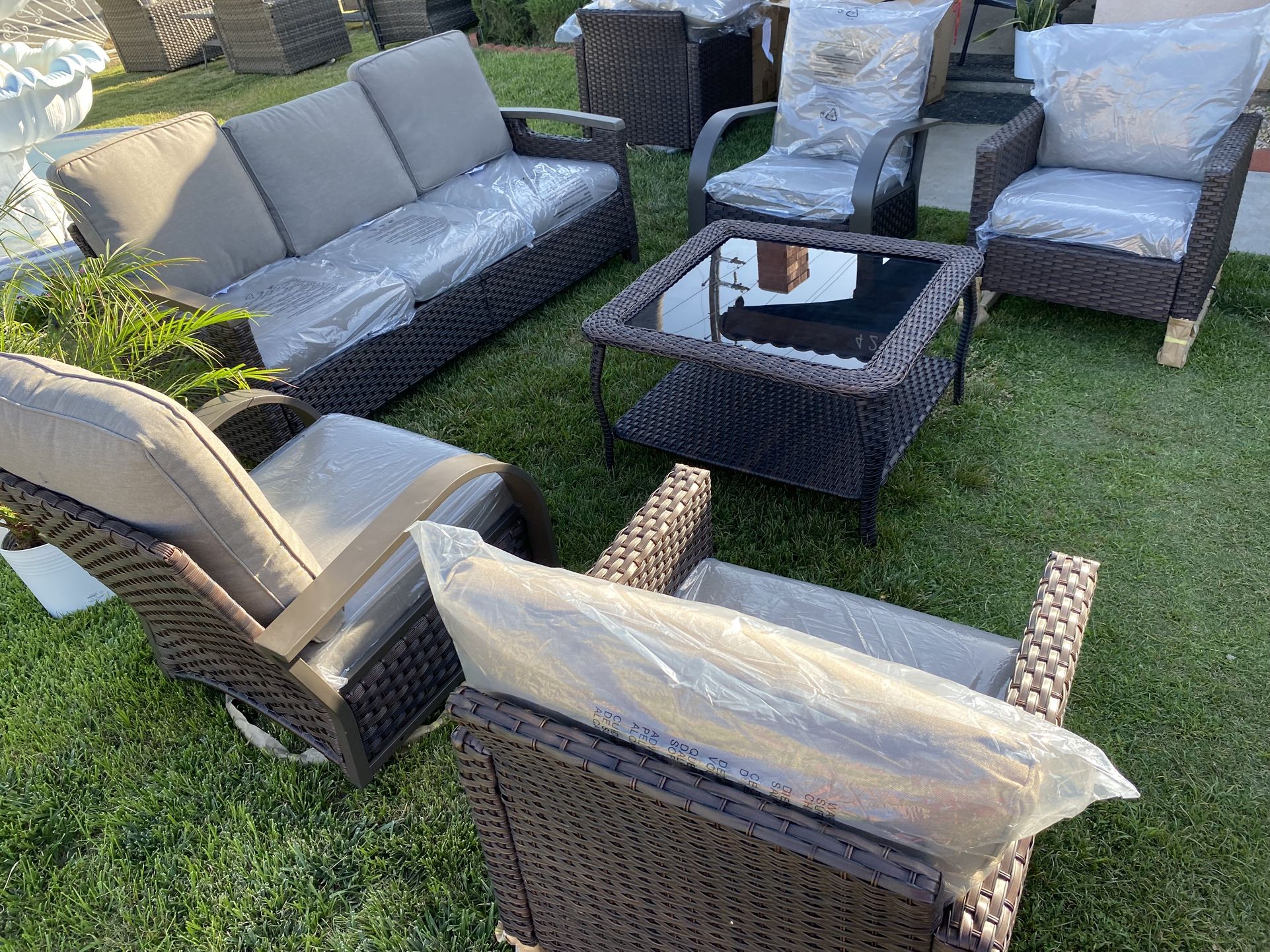 Brand New Patio Set 10 Pieces