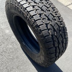 (ONLY 1) 275/65R20 Toyo All Terrain 