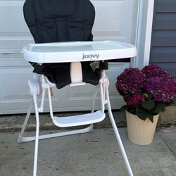 Joovy Spoon Highchair- Collapsible