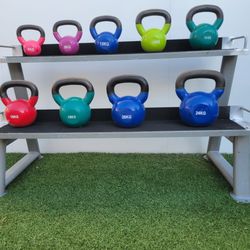 KETTLE BELLS SET.  9 PIECES