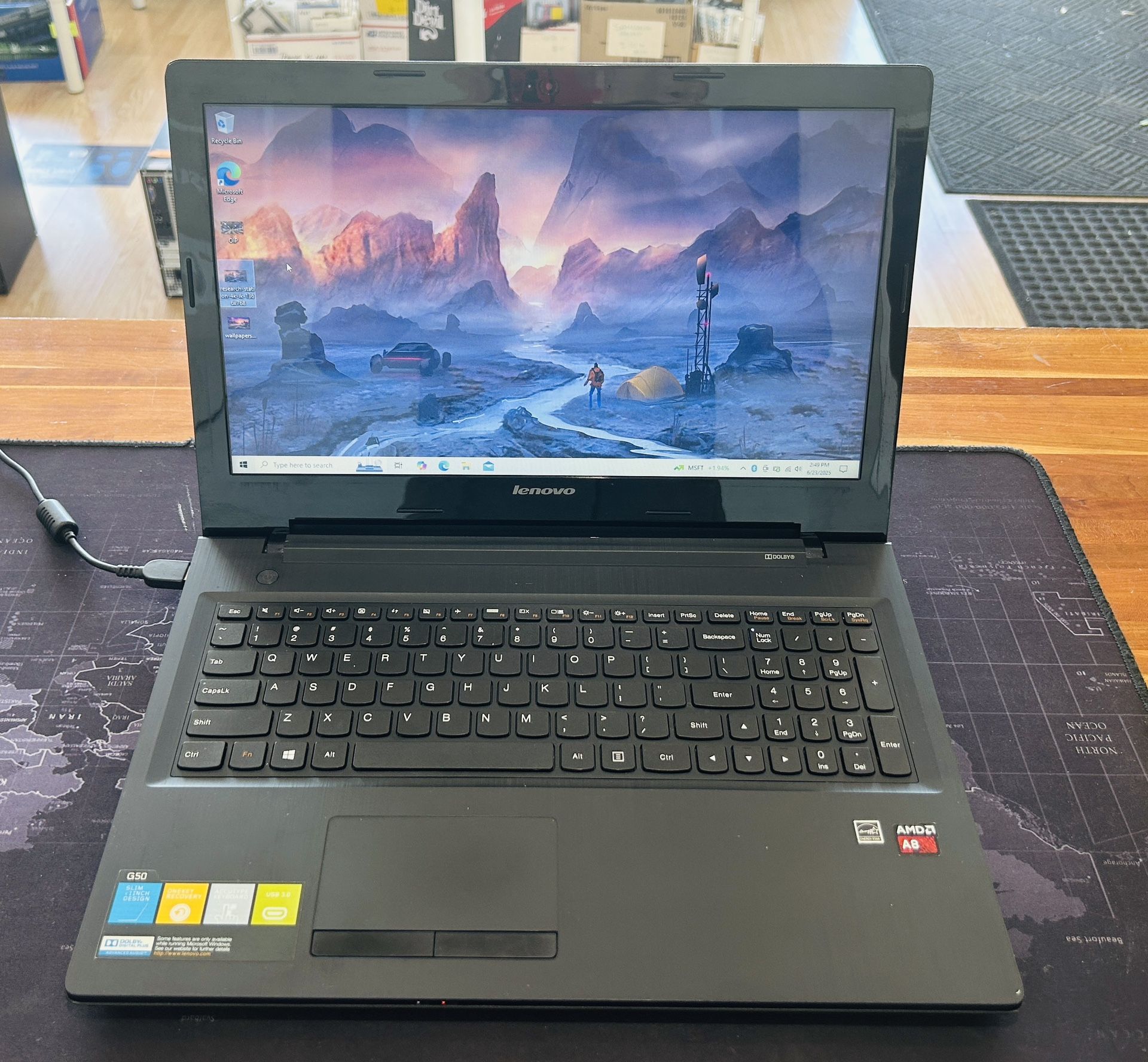 Lenovo 15” 80E3 AMD A8-6410 16GB 256GB Radeon R5 Graphics Windows 10