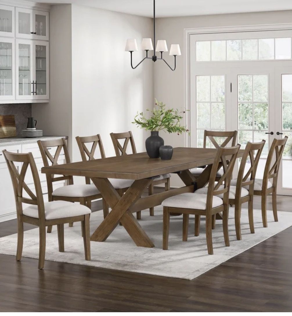 NEW Lathan Dining Table With 8 Chairs