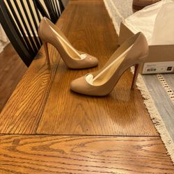 Christian Louboutin 4 in Stiletto Payton Leather Tan Pumps