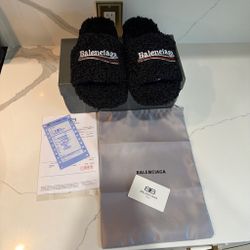 Balenciaga black fluffy slides