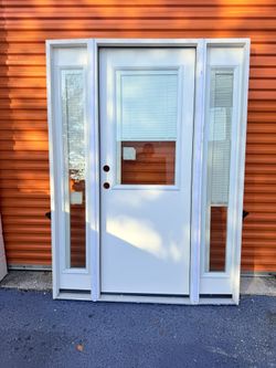 Single Door W/two sidelites Right Hand inswing Prehung Dimension (58-9/16 X 79-1/2) Fiberglass 