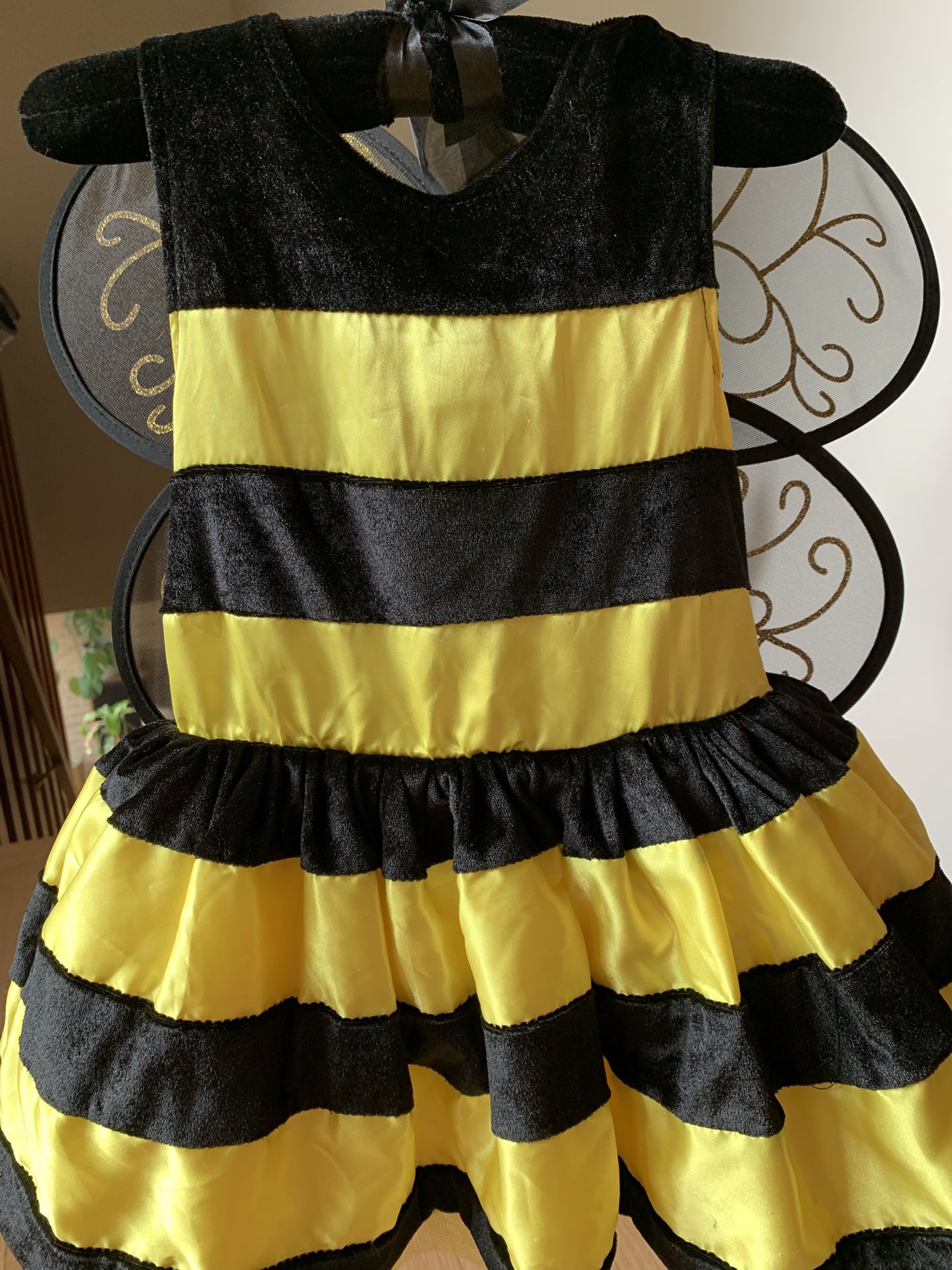 Bumble Bee costume 4-5t