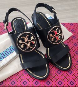 Authentic Tory Burch Miller Black With Gold Accent Sz 5.5