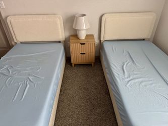 2 Twin Bed Frames