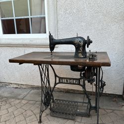 Antique Singer Sewing Machine 