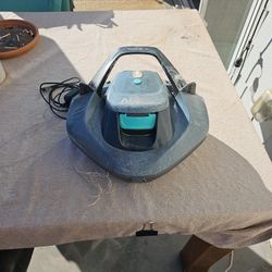 Aiper Pool Vacuum 