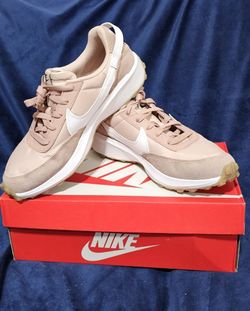 Brand New Nike Waffle Debut Women