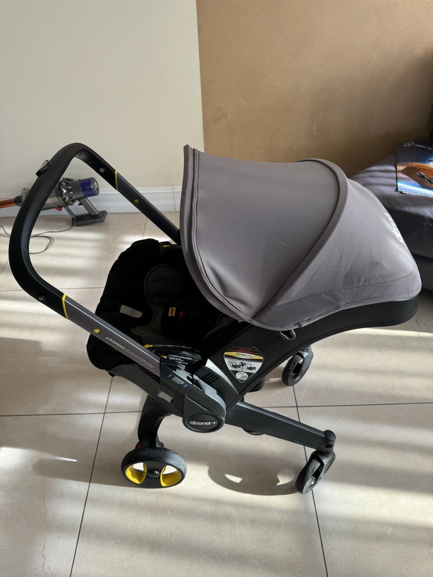 Doona Baby Car Seat Stroller Grey Exp 2028-11-09