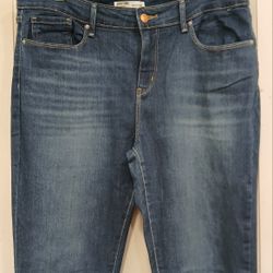 Signature Gold By Levi Strauss Womens Size 14 Mid-Rise Straight Dark Wash