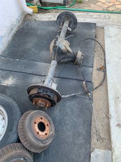 1989 chevy S 10 rear axle