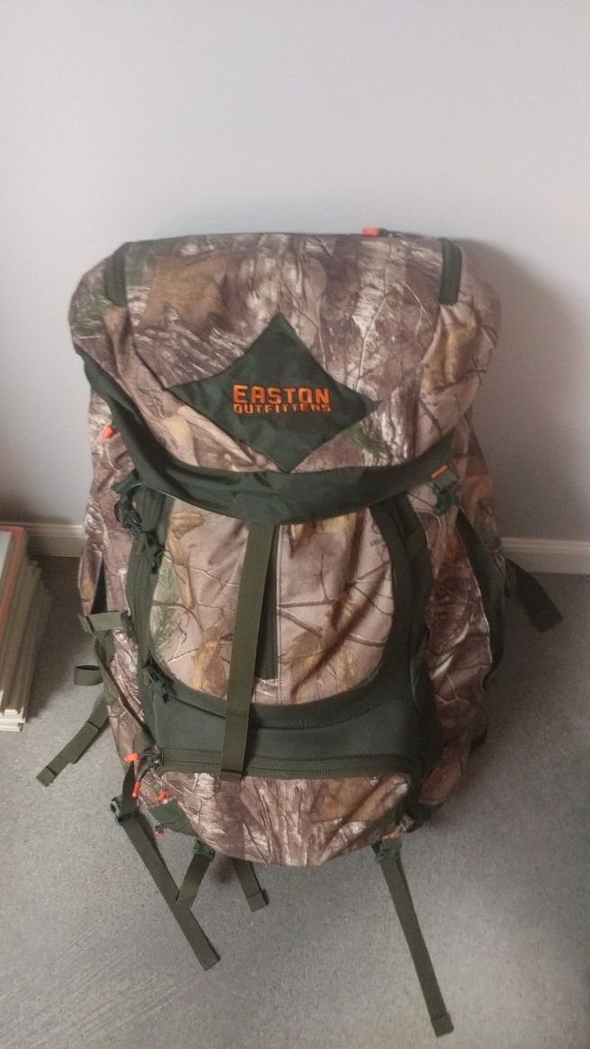 Easton 2025 outfitters backpack