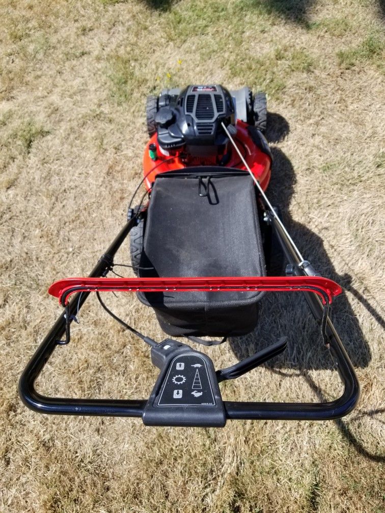 SNAPPER SELFPROPELLED LAWNMOWER