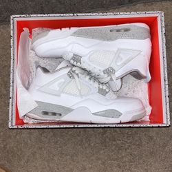 Jordan 4s