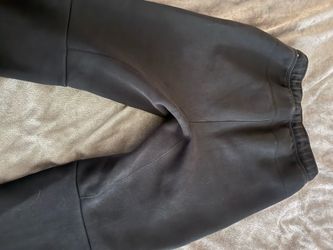 Nike tech sweatpants
