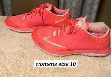    Nike Women's FS Lite Size 10