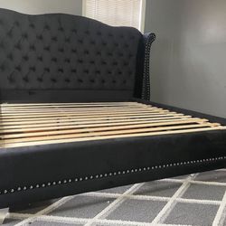BRAND NEW LUXURY UPHOLSTERED BEDS!! KING SIZE $695..QUEEN SIZE $645..INCLUDES DELIVERY!!  YOU DON’T PAY UNTIL WE DELIVER!! 