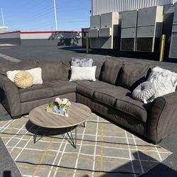 Gray Sectional Couch Sofa 🌟 Free Delivery!🚚💨