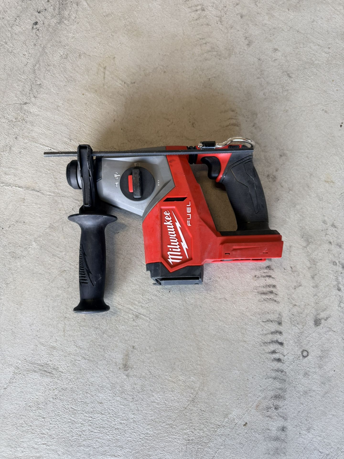 M18 Fuel 5/8 Rotary Hammer (SDS Plus)