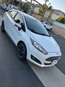 2015 Ford Fiesta SE — 106K Miles — Clean Title