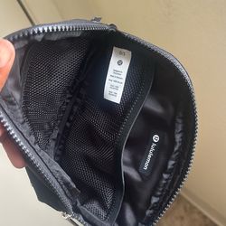 Lululemon:black:size waist is adjustable