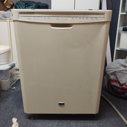 Maytag Dishwasher In Cream 