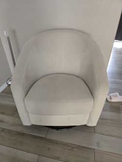 Swivel Accent Chair