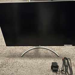 LG 32" Class Ultrafine UHD IPS Monitor