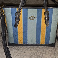 Coach shoulder bag, authentic
