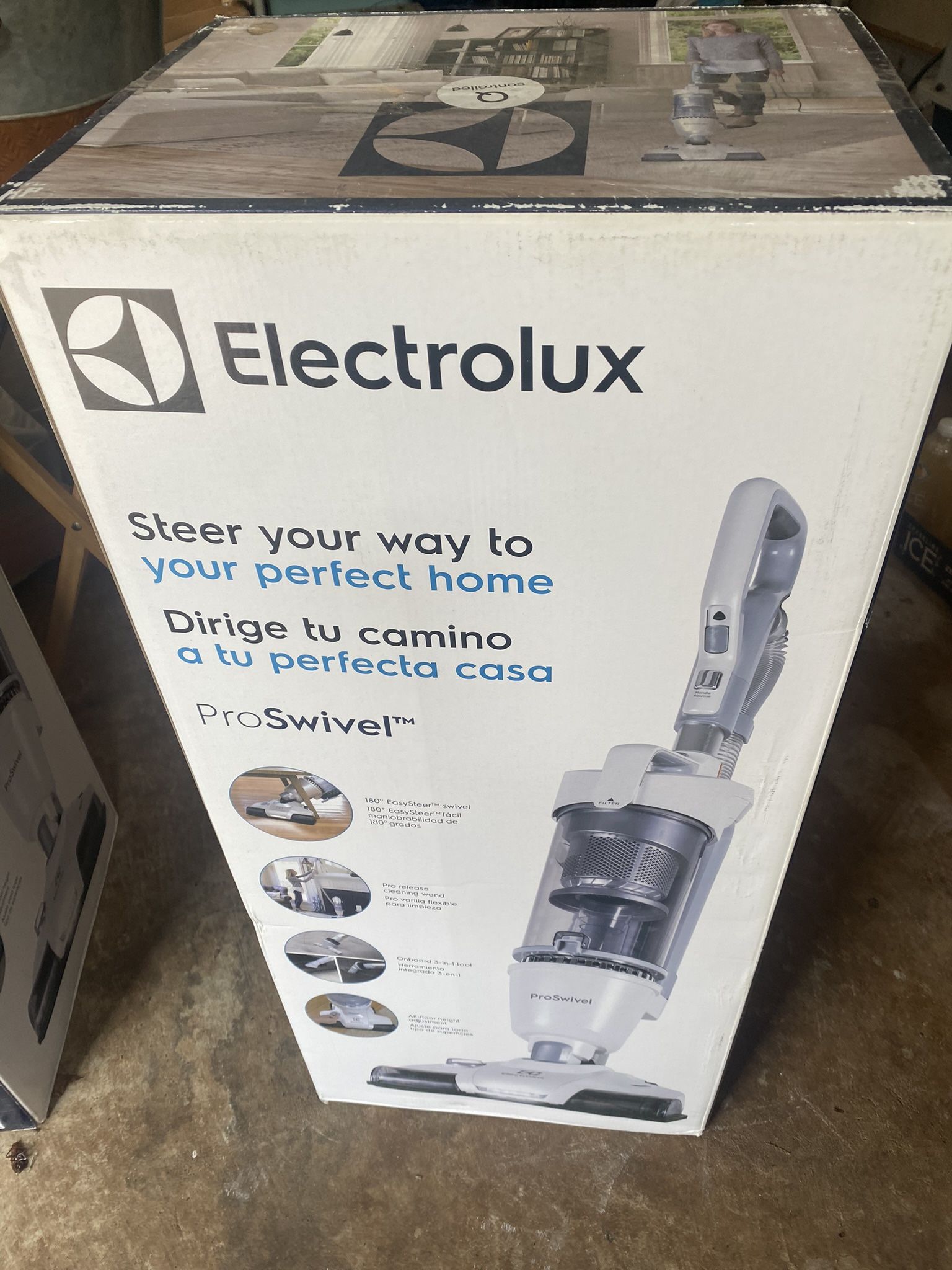 Electrolux ProSwivel Upright Floor Vacuum
