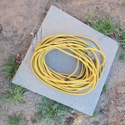 heavy duty  extension cord 100 ft 
