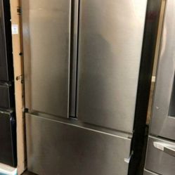 Hisense French Door Refrigerator UA5