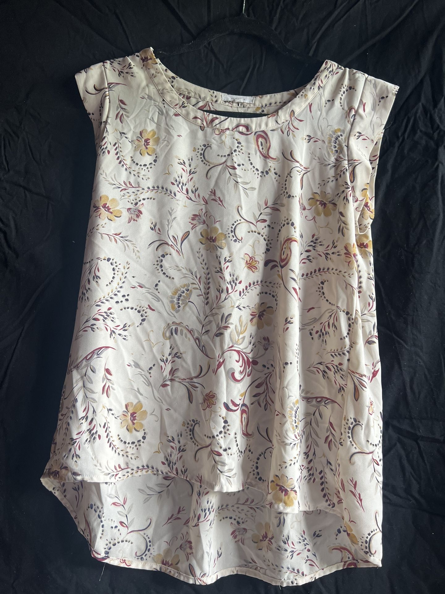 Women  Shirt  Size  S 