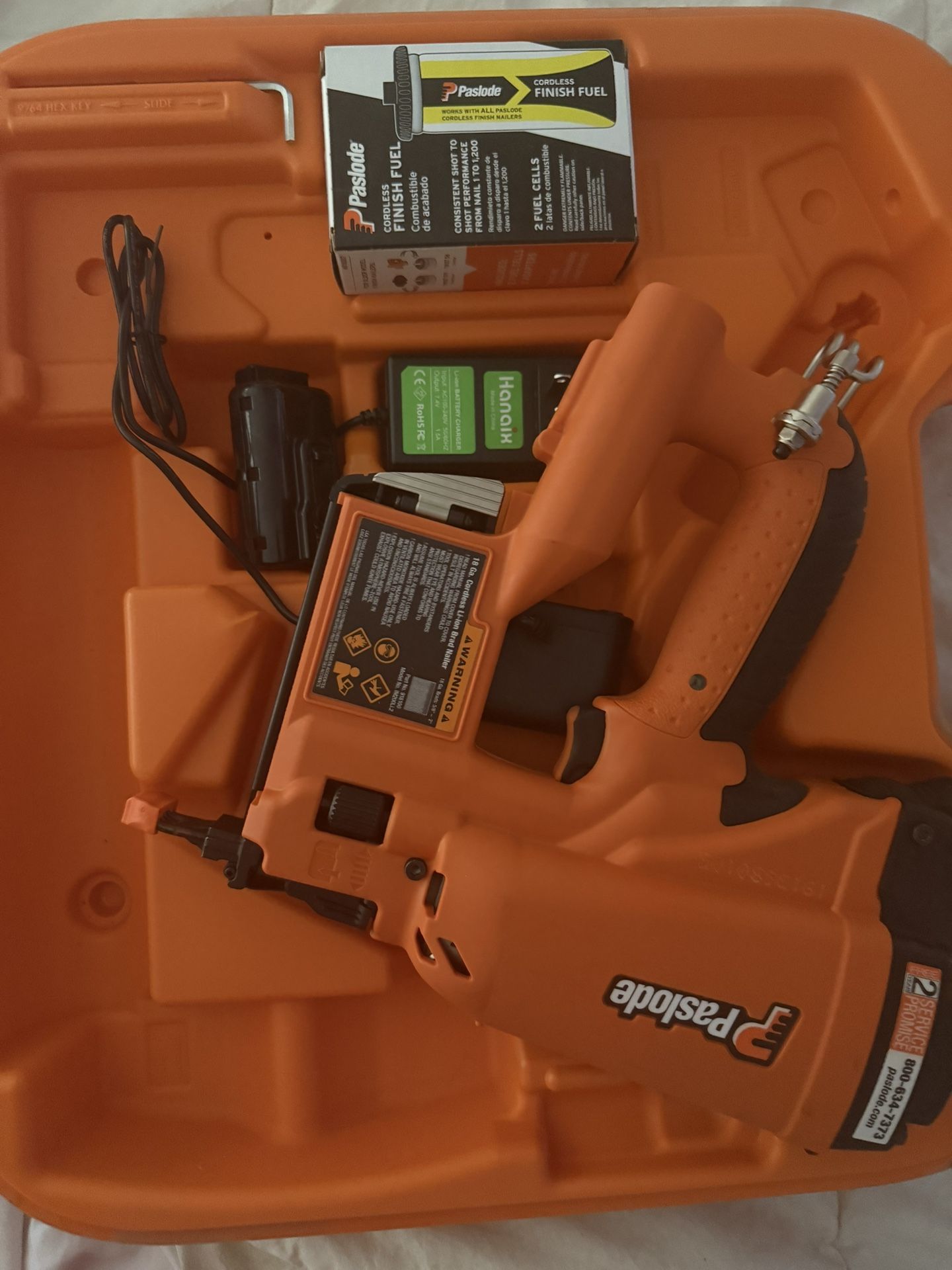 Paslode 19 Gauge Finish Brad Nailer Model IM200Li.2 Brand New