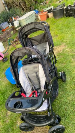 Double seat stroller