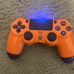 PS4 controller