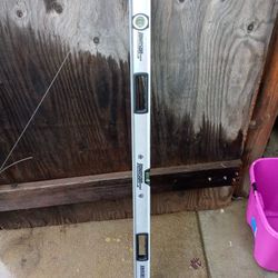 4 Ft. Johnson Level Like New