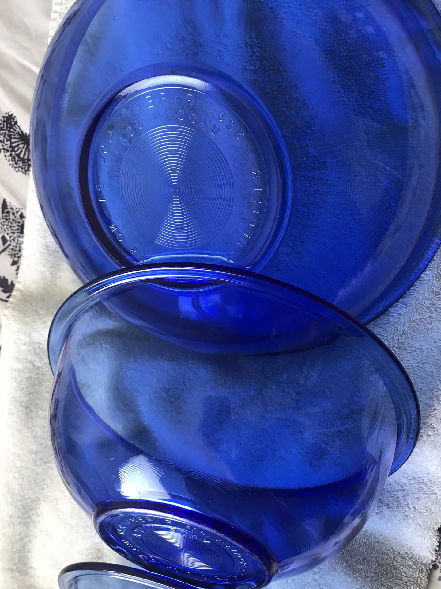 Pyrex Cobalt Blue Mixing Bowl Set