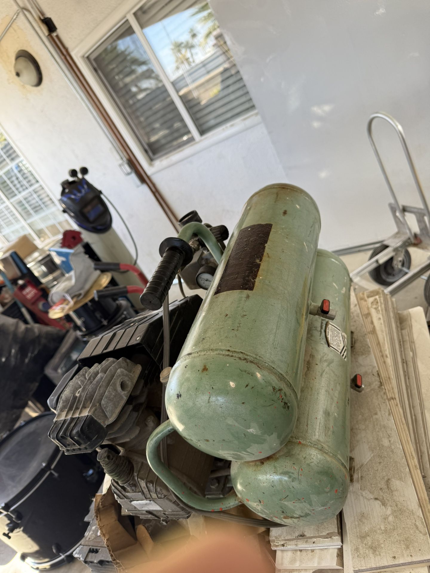Hitachi Air Compressor