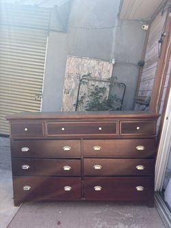 dresser & night stand NEED GONE ASAP