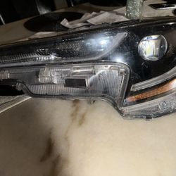 2021 Toyota Corolla Driver Side Headlight