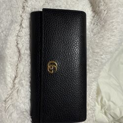 Gucci GG Marmont Continental Wallet