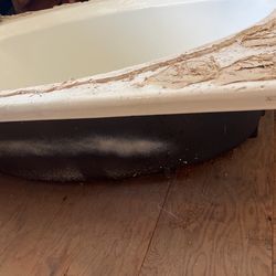 Cast Metal Tub