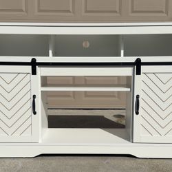 Heynemo Farmhouse TV Stand for 23" Fireplace, 34" Tall Entertainment Center for 65"+ TV, TV Console,